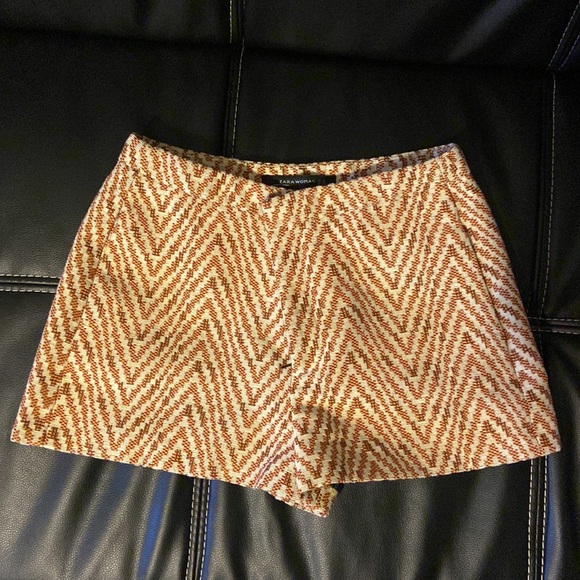 Zara Shorts - Picture 1 of 4